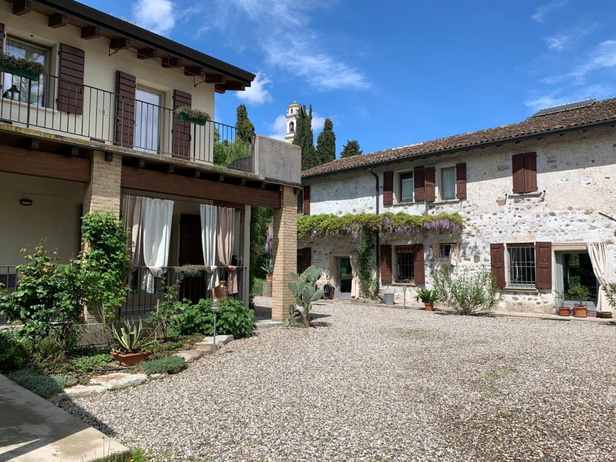 L'Isolo B&B E Case Vacanza Monzambano Eksteriør bilde