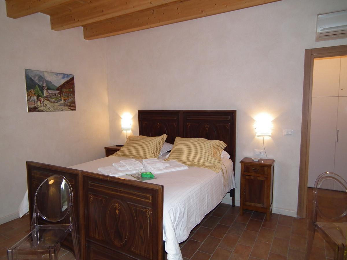 L'Isolo B&B E Case Vacanza Monzambano Eksteriør bilde