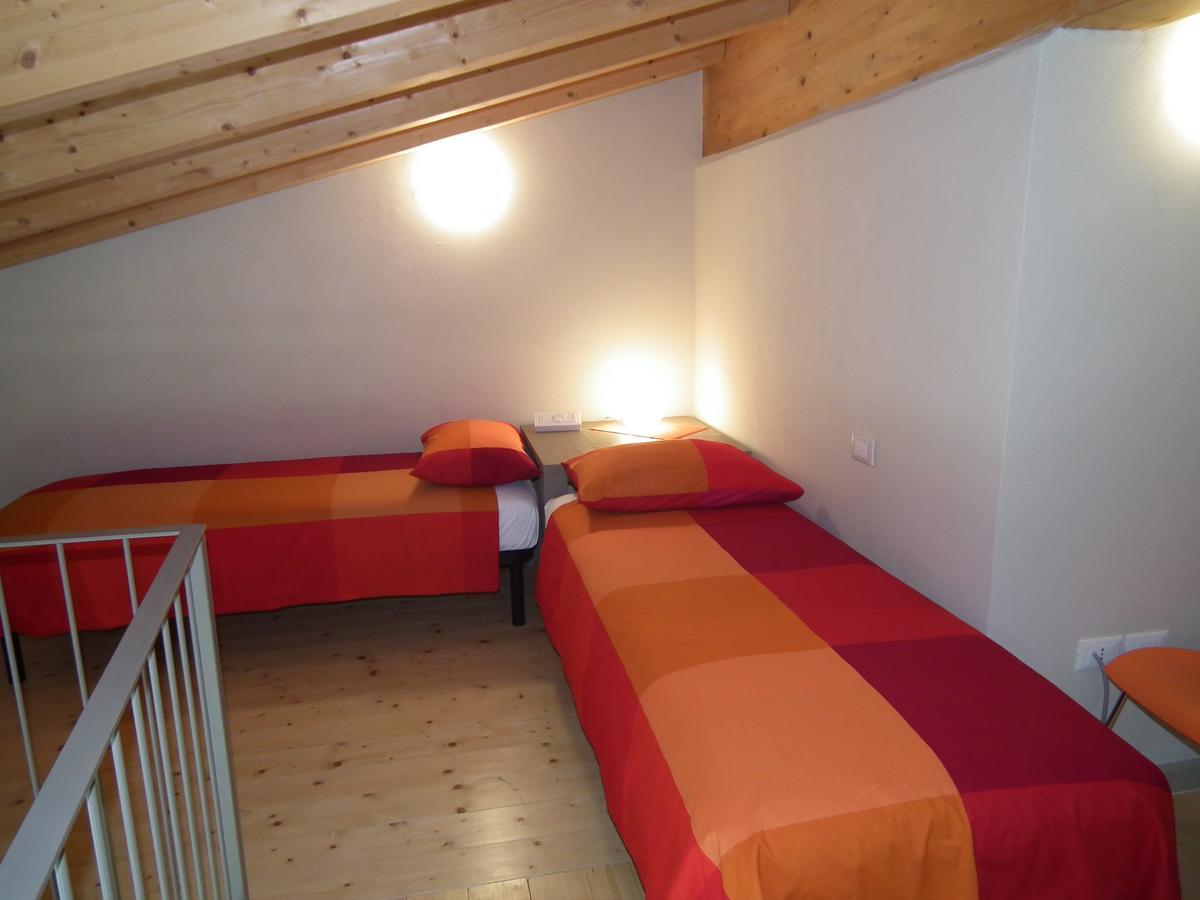 L'Isolo B&B E Case Vacanza Monzambano Eksteriør bilde