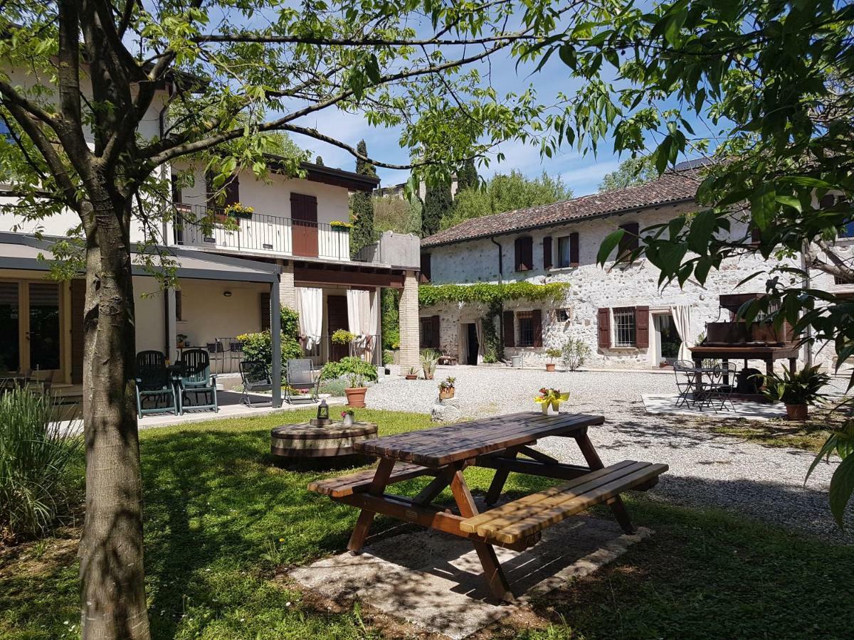 L'Isolo B&B E Case Vacanza Monzambano Eksteriør bilde